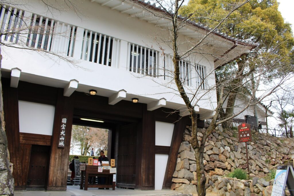 犬山城石垣 入口